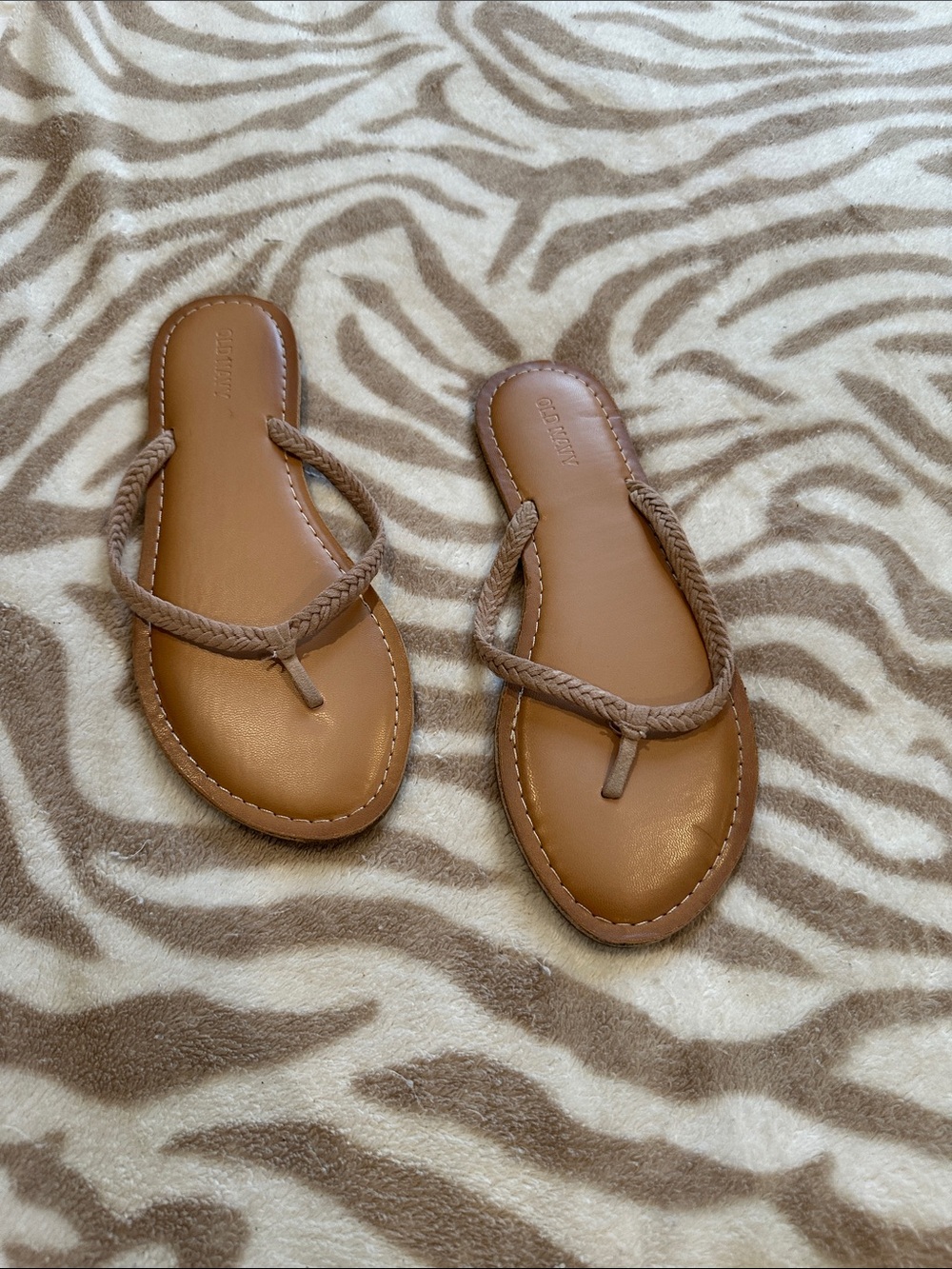 Old Navy Braided Strap Tan Flip Flop Sandals